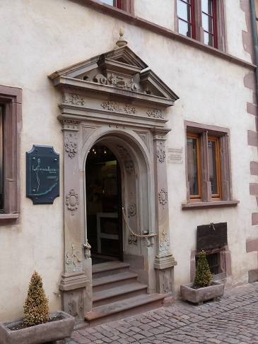 Riquewihr достопримечательности фотографии Эльзас, Франция